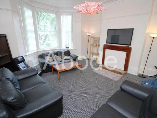 Flat for rent in Headingley Hill, Headingley
