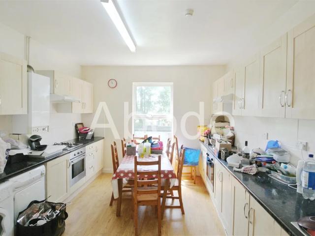 Flat for rent in Headingley Hill, Headingley