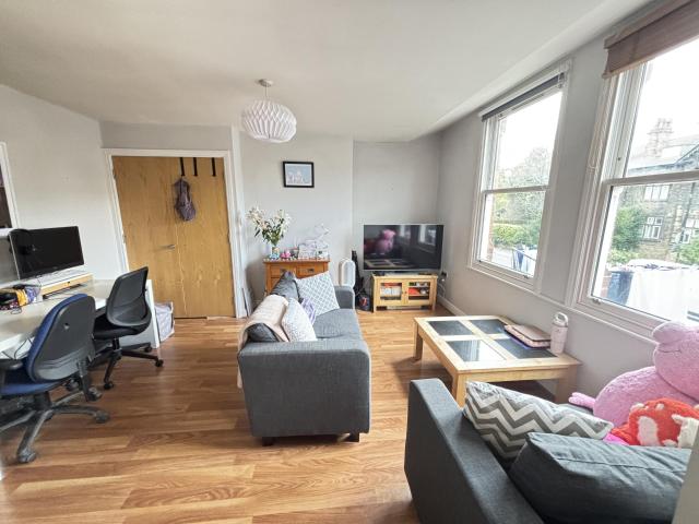 Flat for rent in Headingley Hill, Headingley