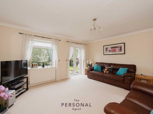 Flat for rent in Stoneleigh, Ewell