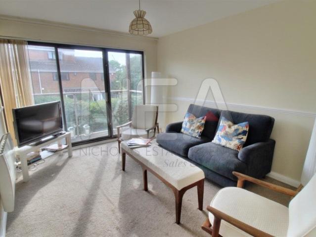 Flat for rent in Reading