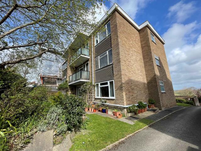 Flat for rent in Upperton, Eastbourne