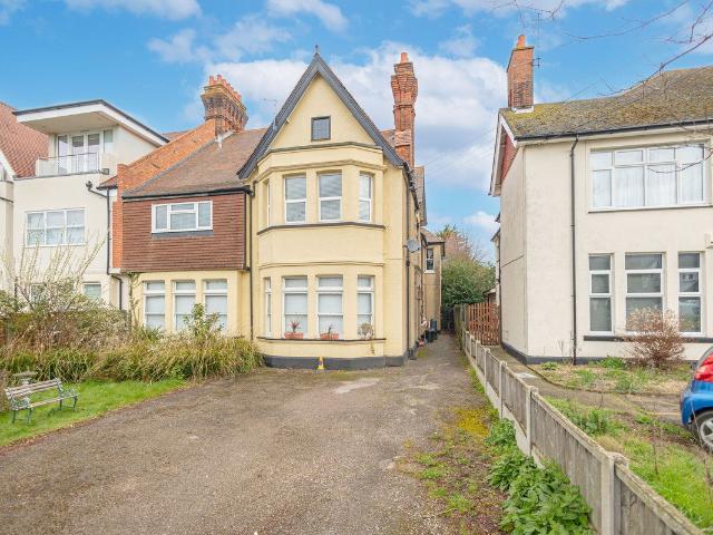 Flat for rent in Alton Barnes, Essex