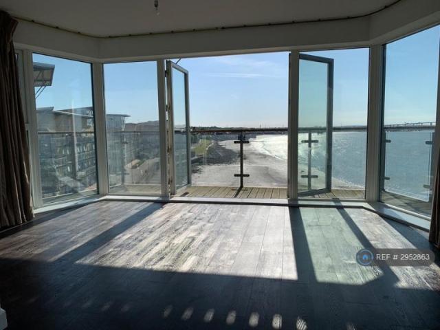 Flat for rent in Swanscombe and Greenhithe, Monks Orchard