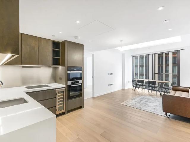 Flat for rent in Nine Elms, Greater London