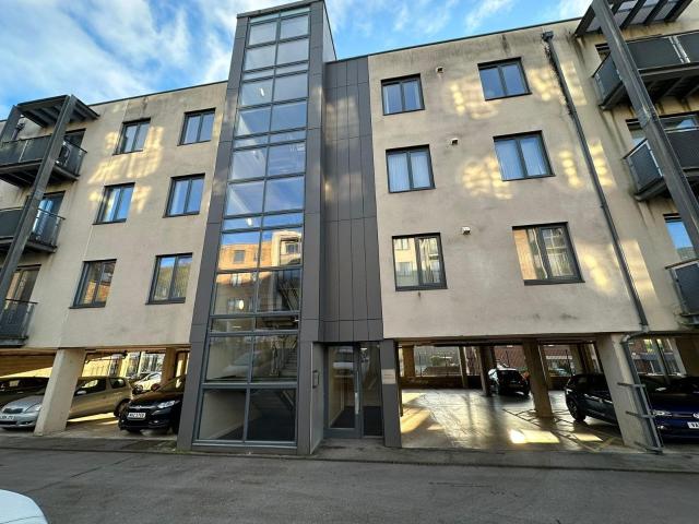 Flat for rent in Baildon, West Yorkshire