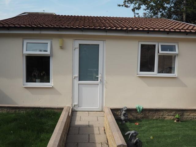 Flat for rent in Carr Manor, Chapel Allerton