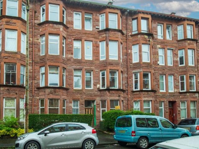 Flat for rent in Battlefield, Glasgow