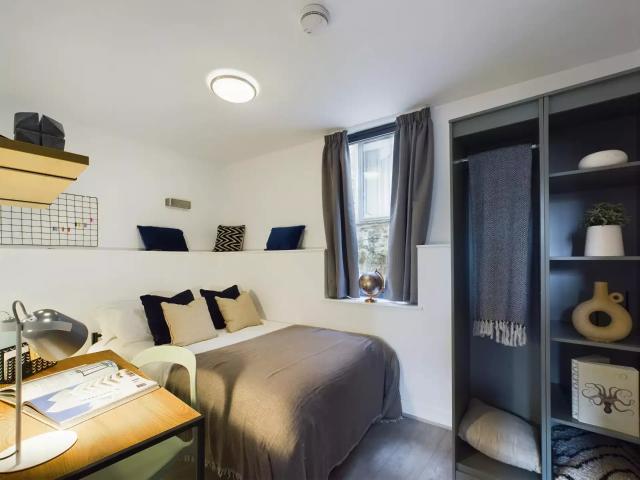 Flat for rent in Castle and Priory Precinct, Bare