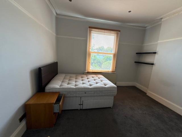 Flat for rent in London Borough of Ealing, Greater London