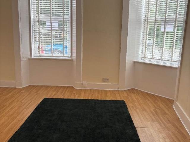 Flat for rent in Dumbarton, Scotland