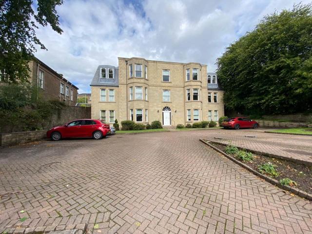Flat for rent in Ballumbie, Scotland