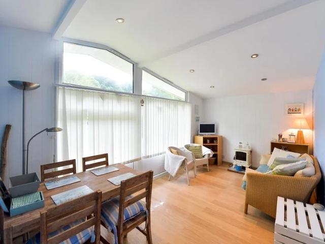 Flat for rent in Newton, Wales