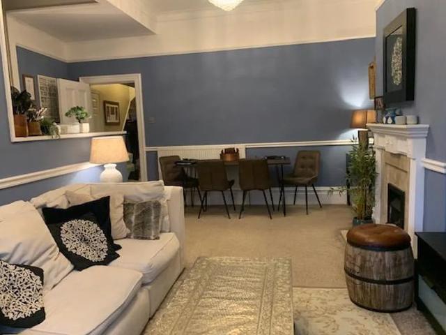 Flat for rent in Falcon Lodge, Wales