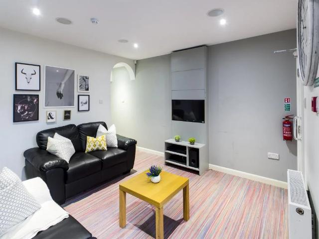 Flat for rent in Stoke, Stoke-on-Trent