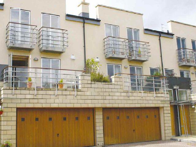 Flat for rent in Bingham, Scotland