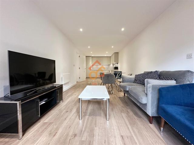 Flat for rent in Beaufort Park, Greater London