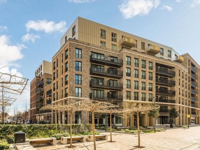 Flat for rent in The Silk District, Greater London