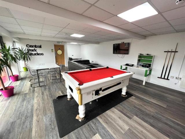 Flat for rent in Pennycomequick, Mount Wise