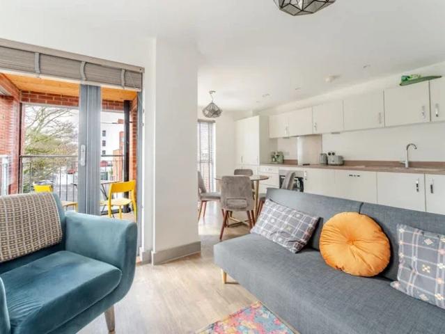 Flat for rent in St Philip's Marsh, Feckenham