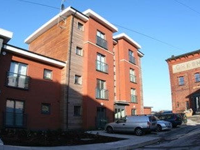 Flat for rent in Warrington