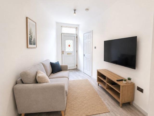 Flat for rent in South Elmsall, Wakefield