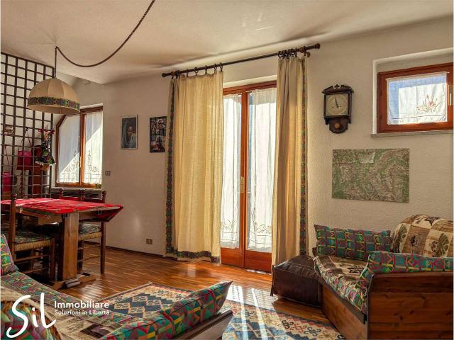 Appartamento in affitto a Cesana Torinese, Torino