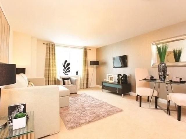 Flat for rent in Hayes, Hayes
