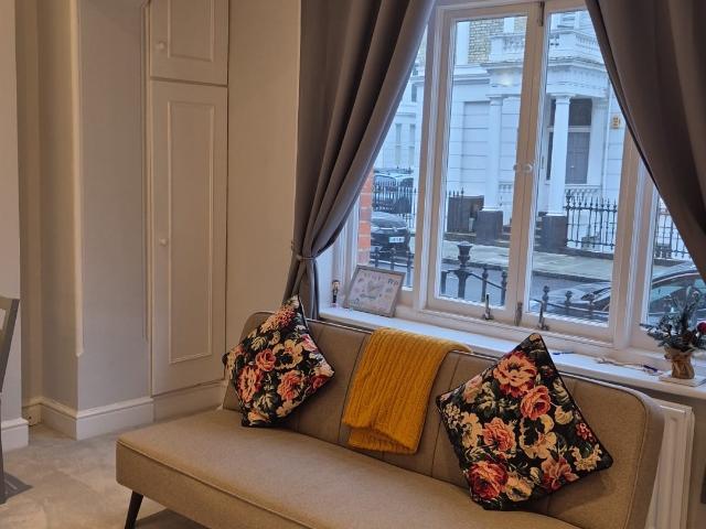 Flat for rent in London Borough of Hammersmith and Fulham, Greater London