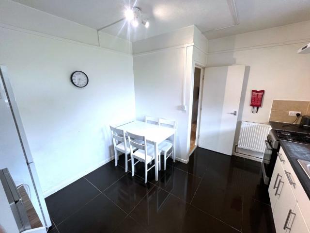 Flat for rent in Somers Town, Greater London