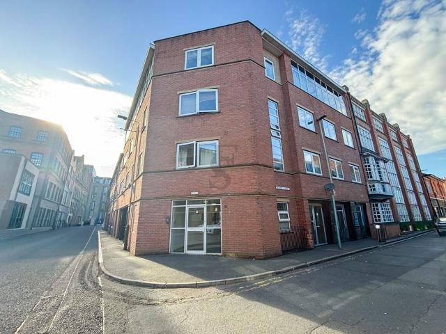 Flat for rent in Black Friars, Old Wharf