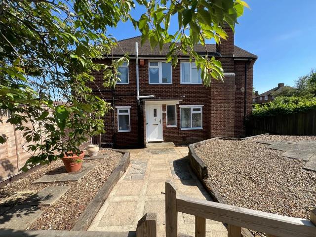 Flat for rent in Royal Borough of Greenwich, Greater London