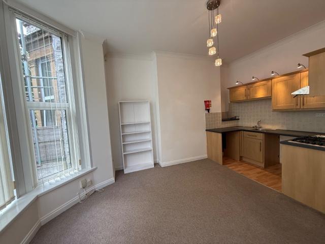 Flat for rent in Greenbank, Mount Wise