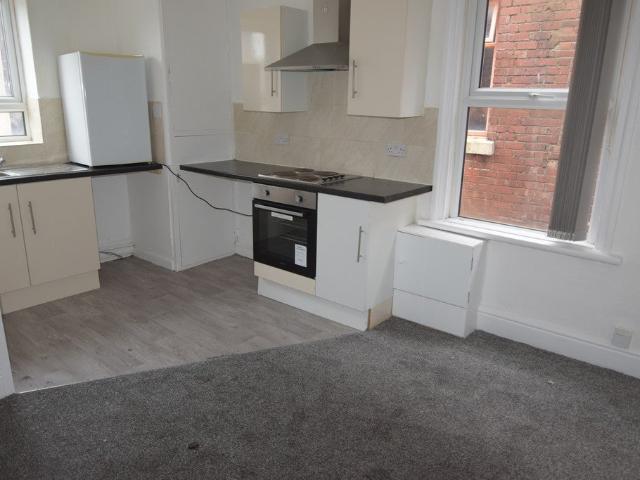Flat for rent in Foxhall, Blackpool