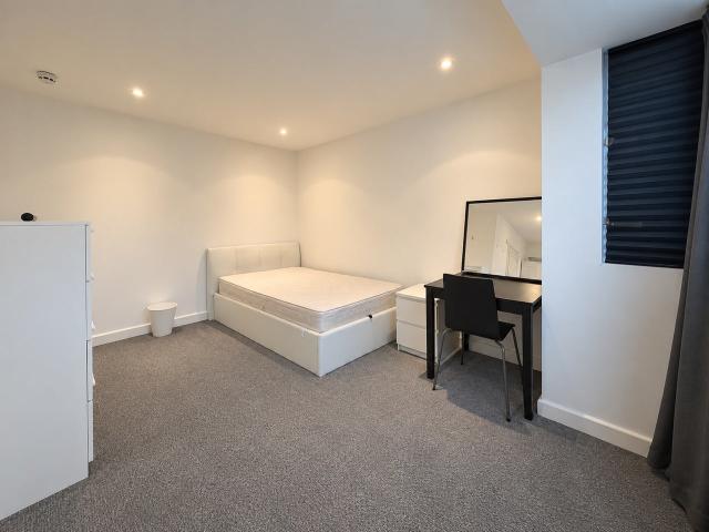 Flat for rent in Dudden Hill, Greater London