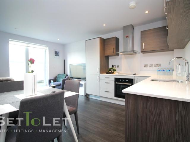 Flat for rent in St Matthew's, Old Wharf