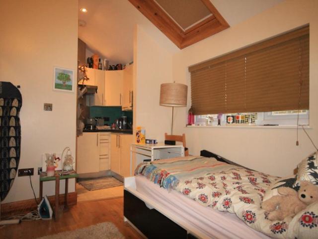 Flat for rent in Clapton, Greater London