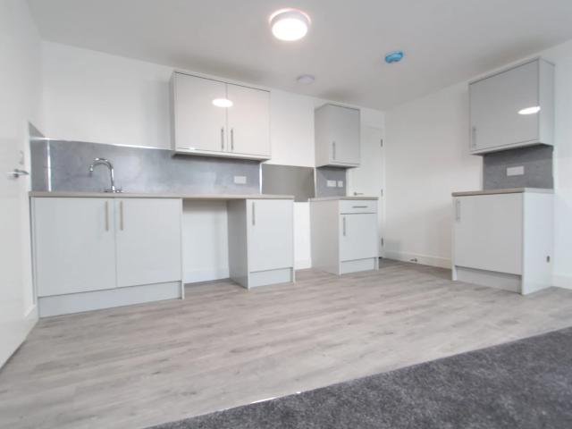 Flat for rent in Chaucer, Parson Cross
