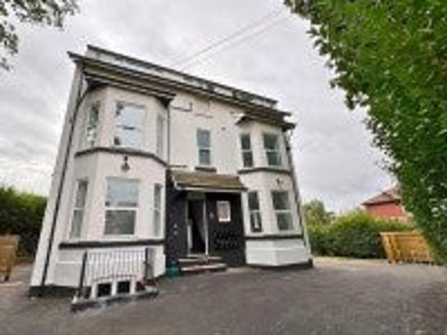 Flat for rent in Cheadle, Stockport