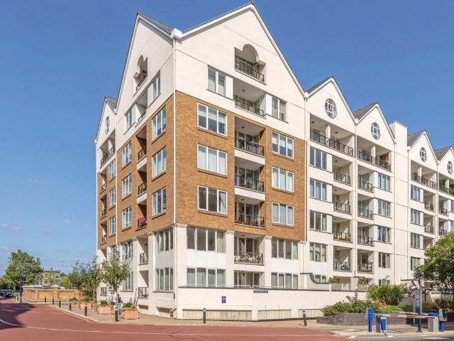 Flat for rent in Chelsea Harbour, Greater London