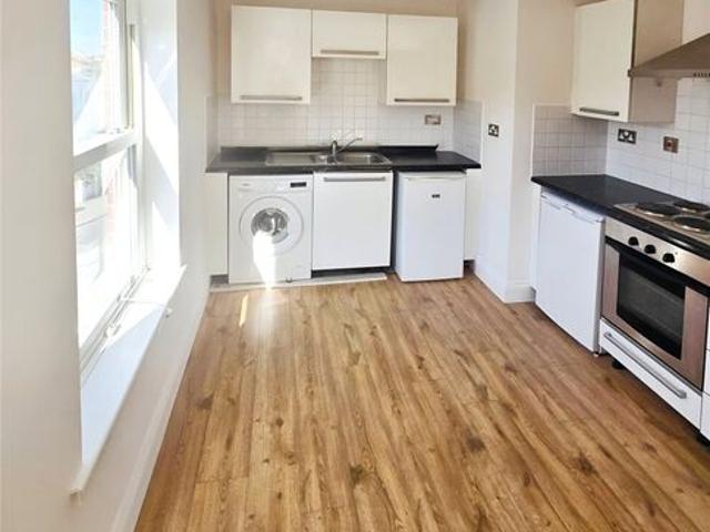 Flat for rent in Southsea, City Of Portsmouth