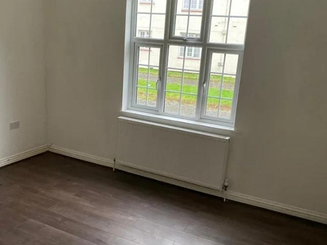 Flat for rent in London Borough of Merton, Greater London
