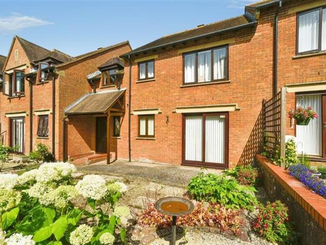 Flat for rent in Highworth, Swindon