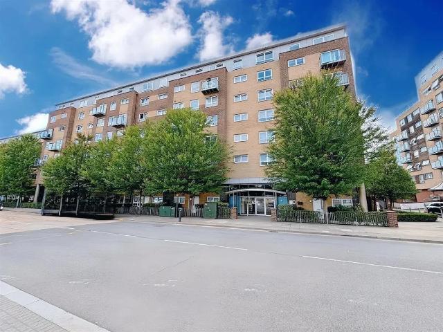 Flat for rent in Lee Chapel, Essex