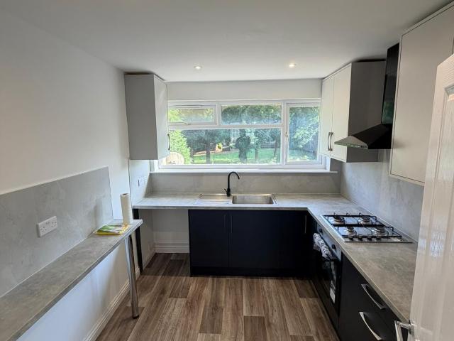 Flat for rent in West End, Old Wharf