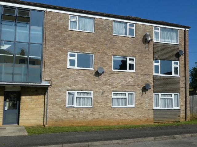 Flat for rent in Kings Sutton, Northamptonshire