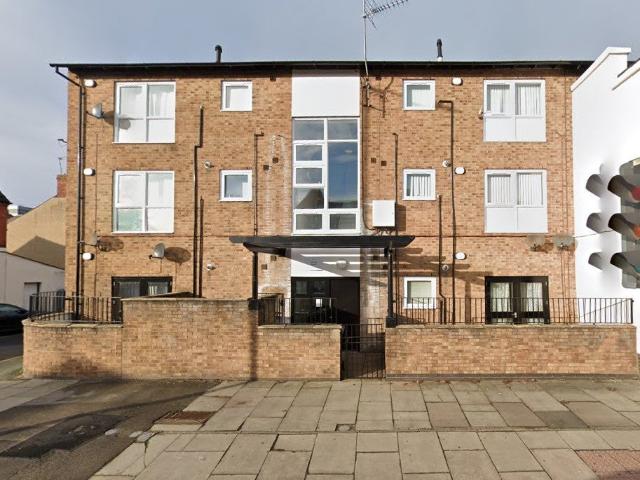Flat for rent in Birkenhead, Wirral