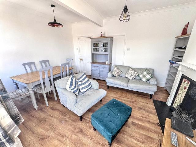 Flat for rent in Plaistow, Greater London