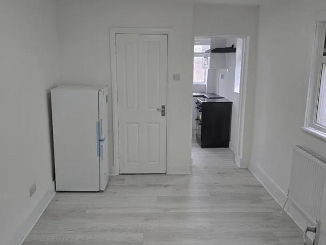 Flat for rent in Glyndon, Greater London