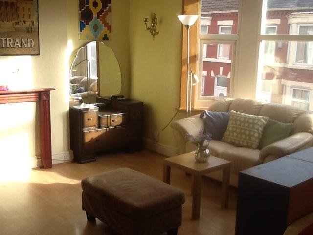 Flat for rent in Calderstones